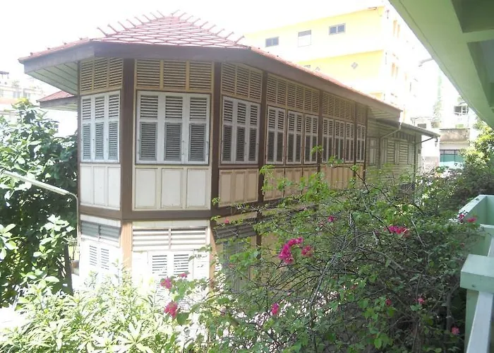 Phraarthit Mansion